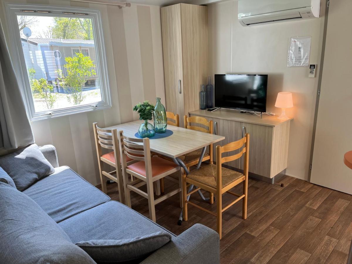 Mobil-home climatisé avec piscine Aureilhan  Esterno foto